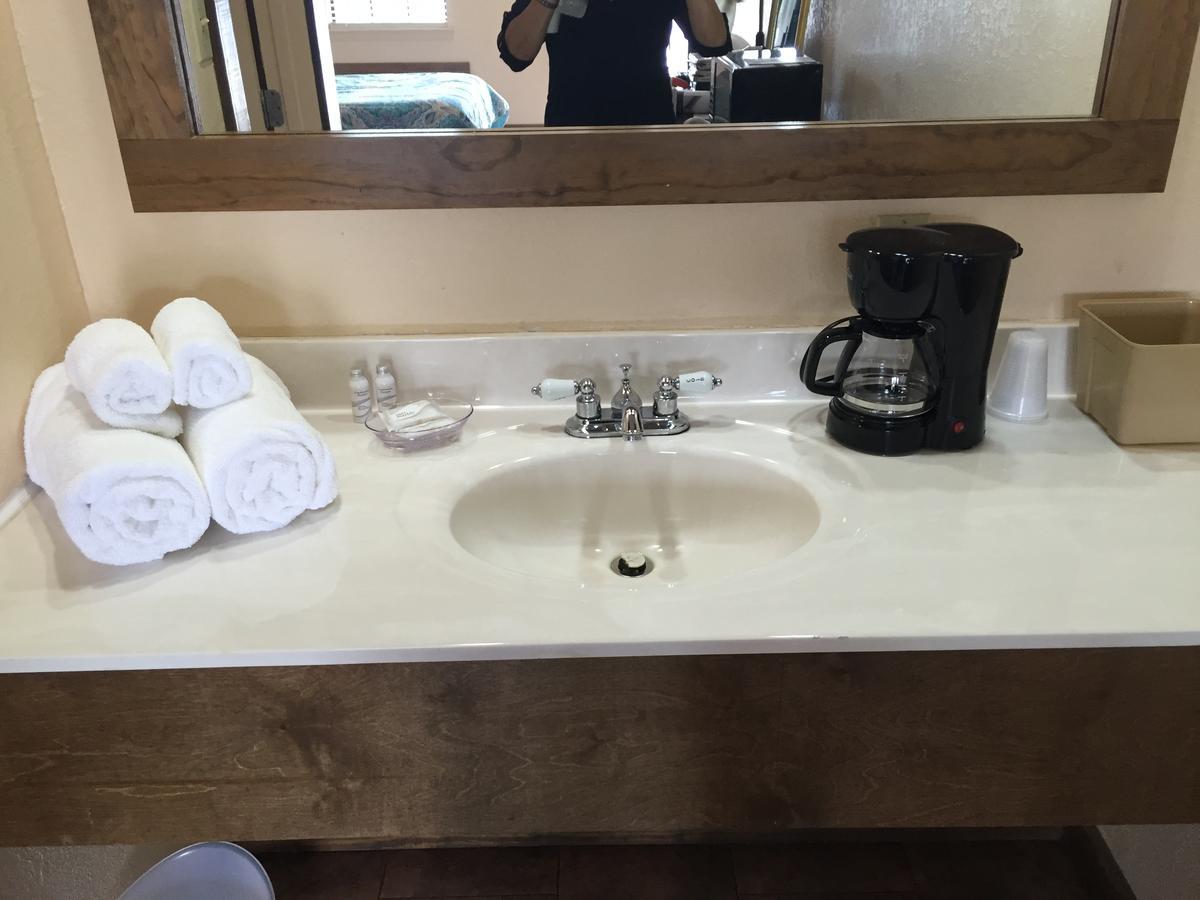 Larose Gators Inn On The Bayou المظهر الخارجي الصورة